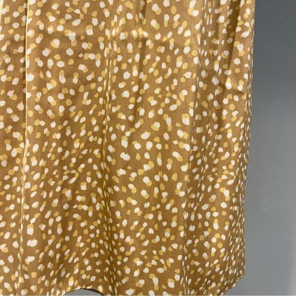 Cupcakes and cashmere mustard color Polka Dot Women's blouse size small - Picture 4 of 12